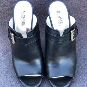 Micheal Kors Heels